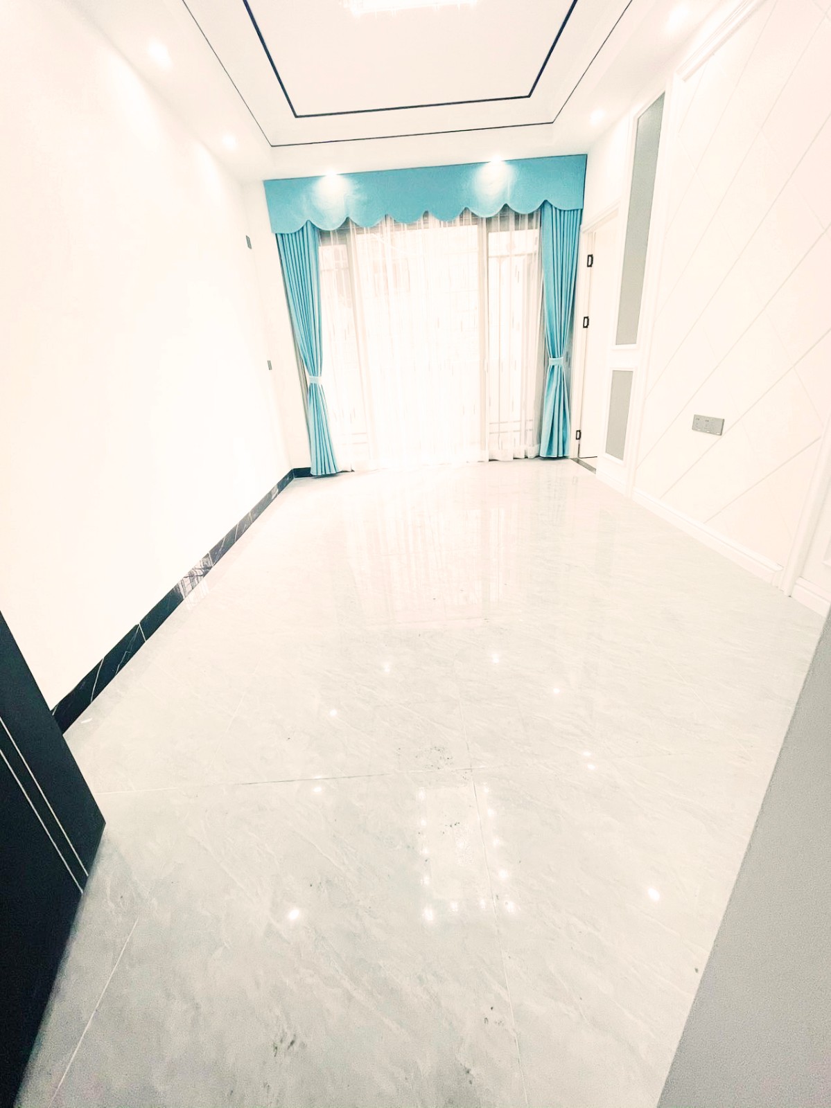 深圳龍華小產(chǎn)權房|龍勝學府101戶型