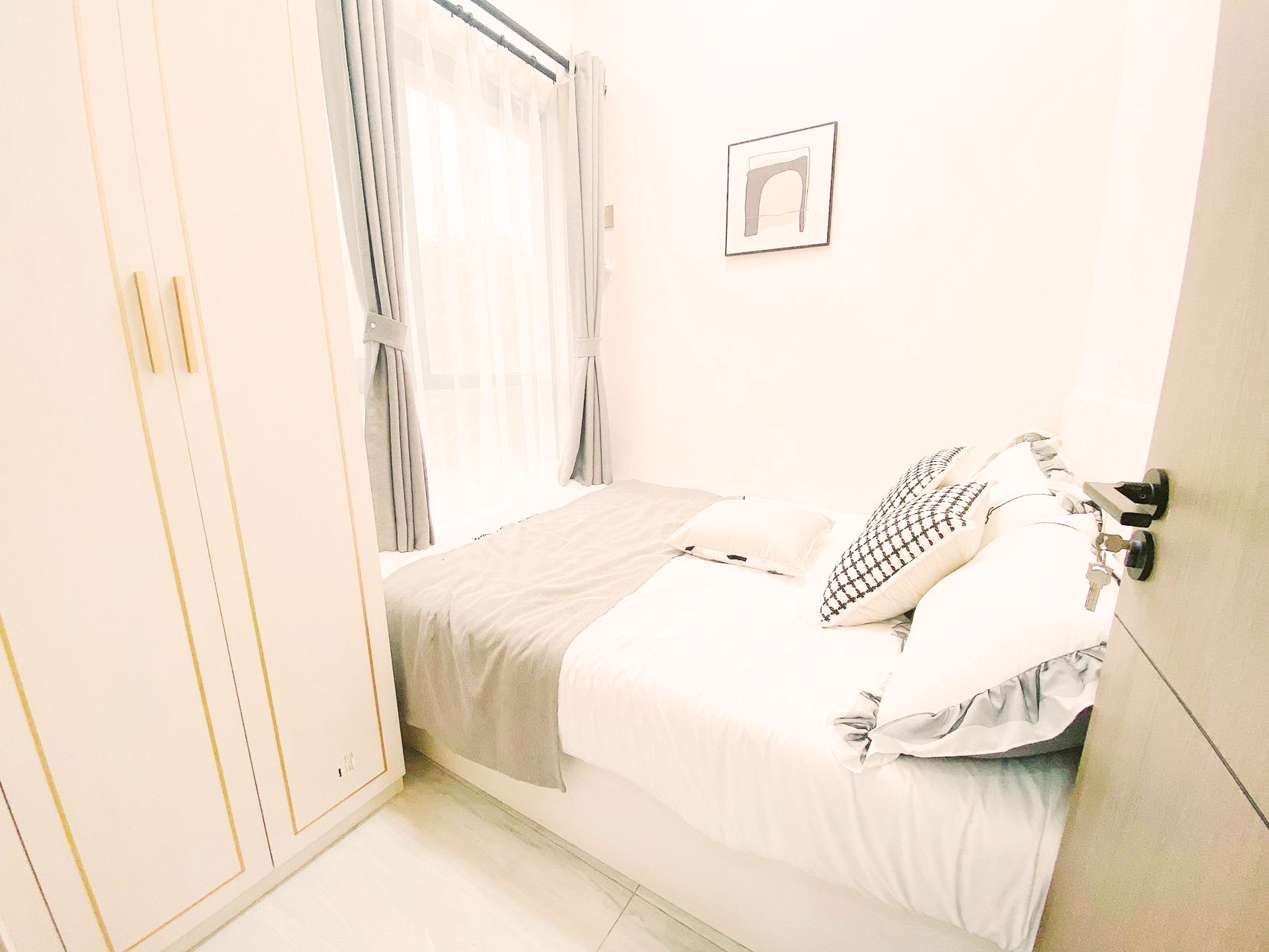 深圳石巖小產(chǎn)權(quán)房| 蔚藍花城 ，34.8萬/套